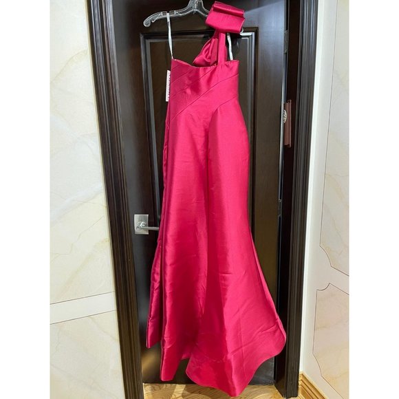 Evening gown - Picture 3 of 8